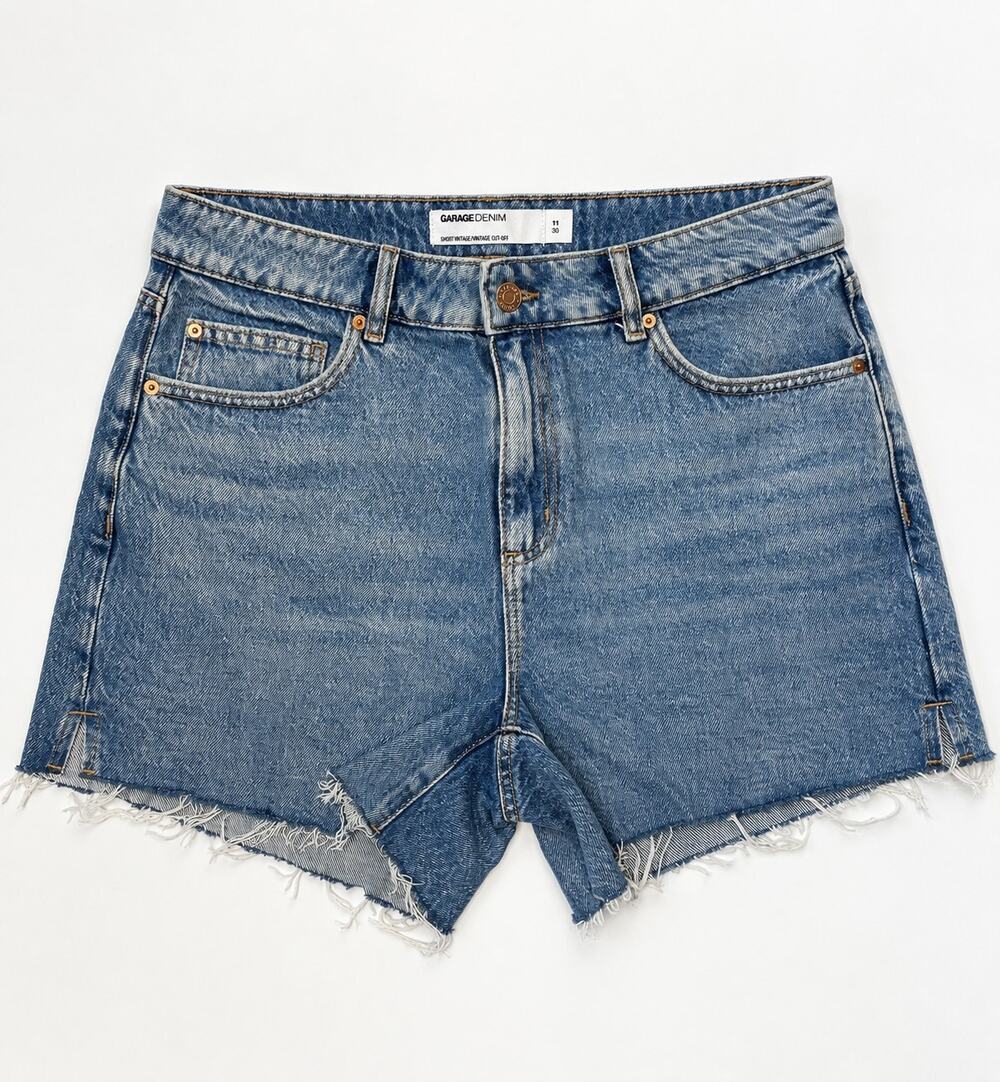Garage Denim Vintage Cut-Off Jean Shorts Women’s 11/30 Blue 4” Frayed Hem